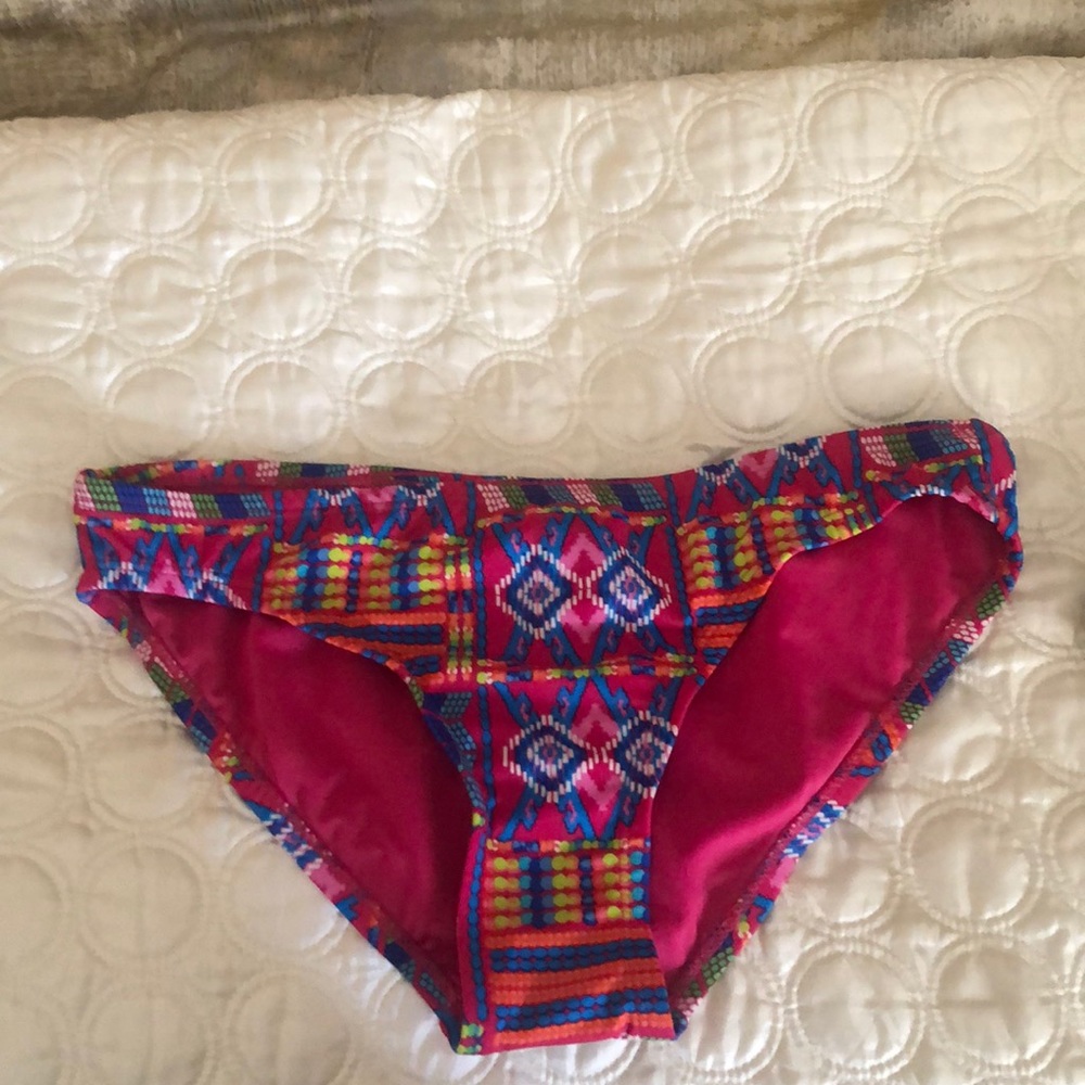 Urban Sea swimsuit bottoms size M